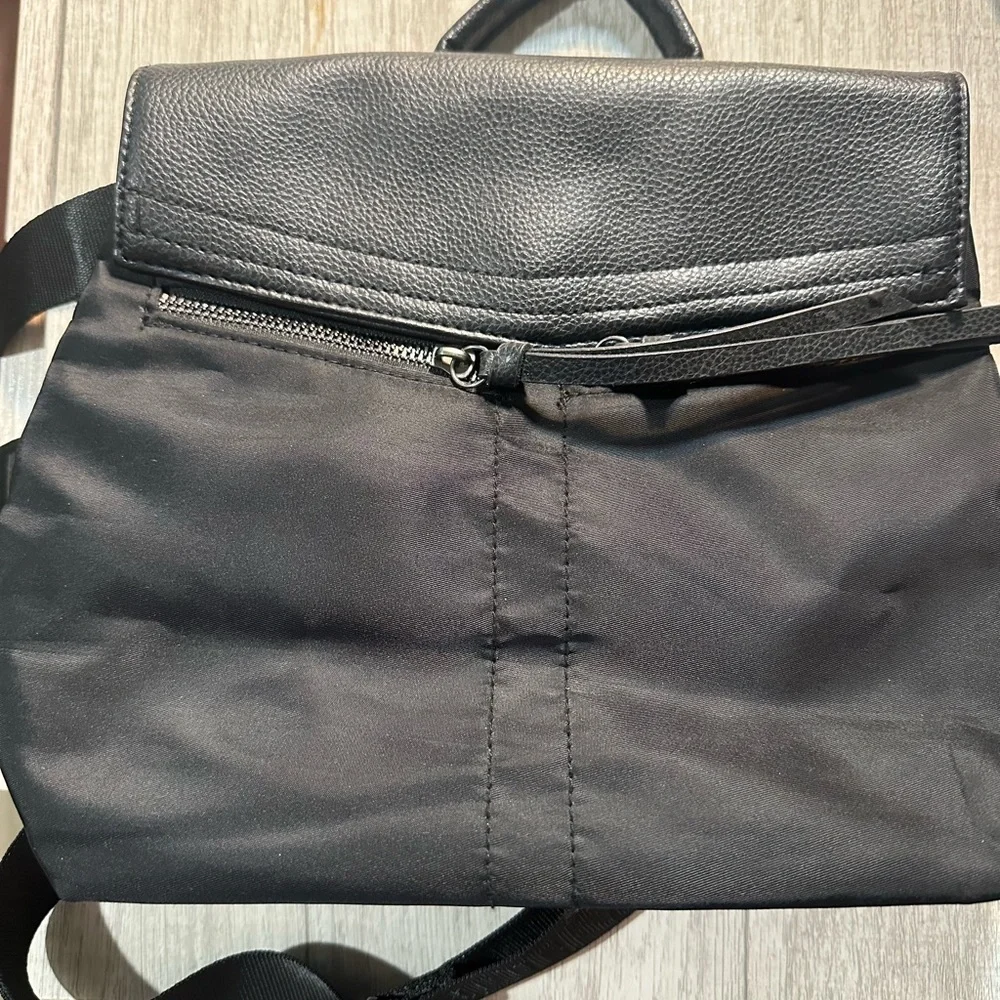 Botkier Black Backpack Modern Minimalist Design 🧚‍♀️